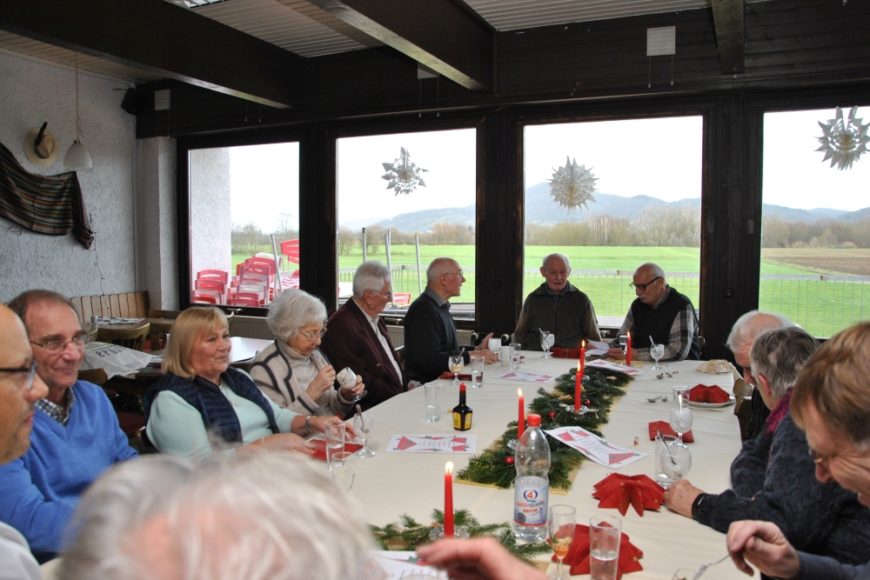 Weihnachtsessen für die Ehrenmitglieder