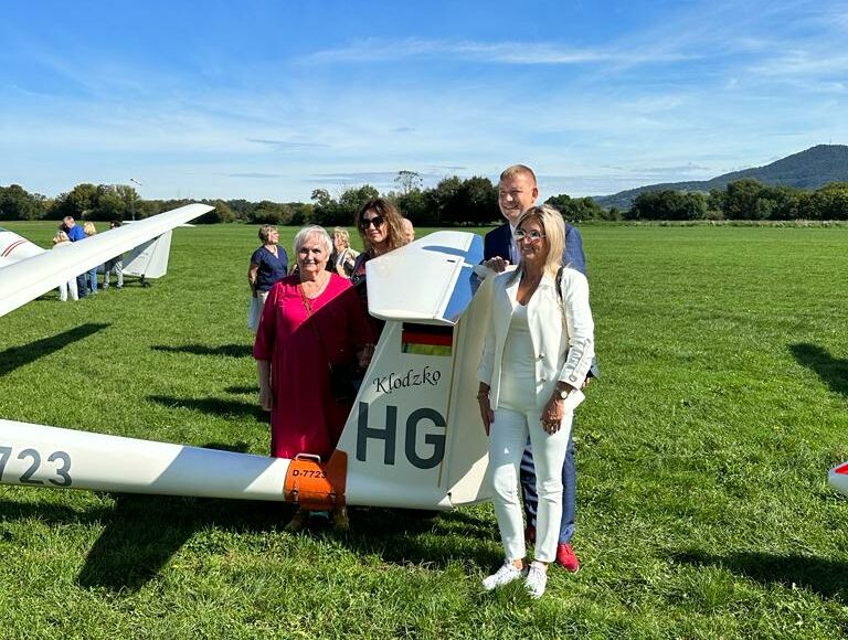 Flugzeugtaufe Klodzko: das Europa-Sextett ist komplett